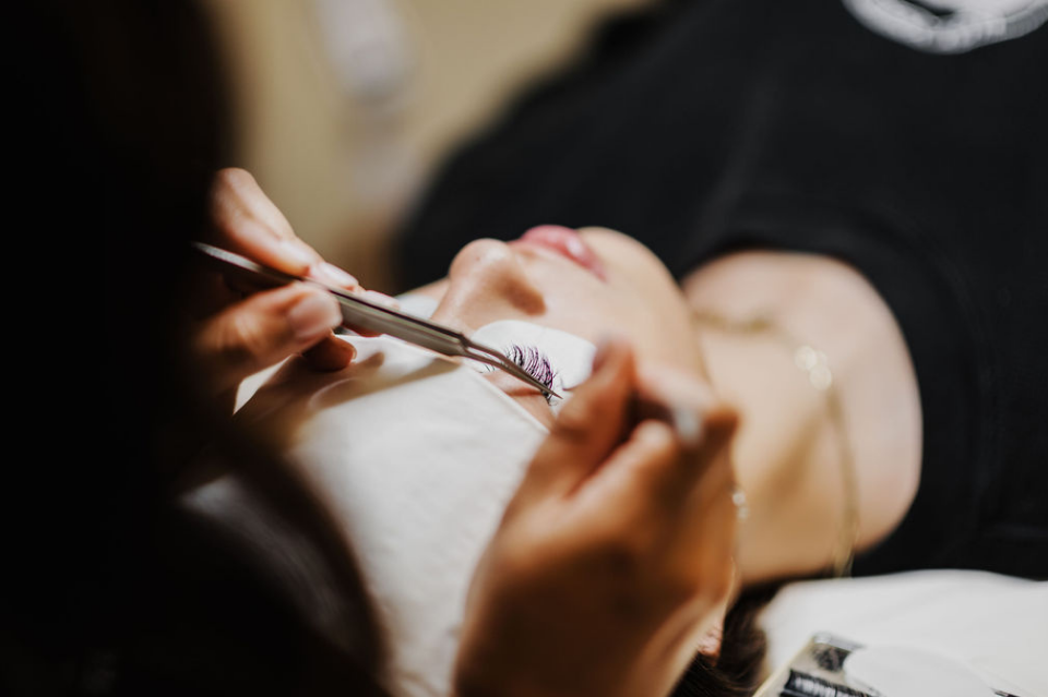 Certified Classic Eyelash Extension Course (1-Day) - Downtown Victoria, BC